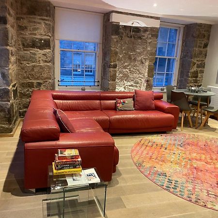 Joivy Elegant Home At The Heart Of The Royal Mile エディンバラ エクステリア 写真