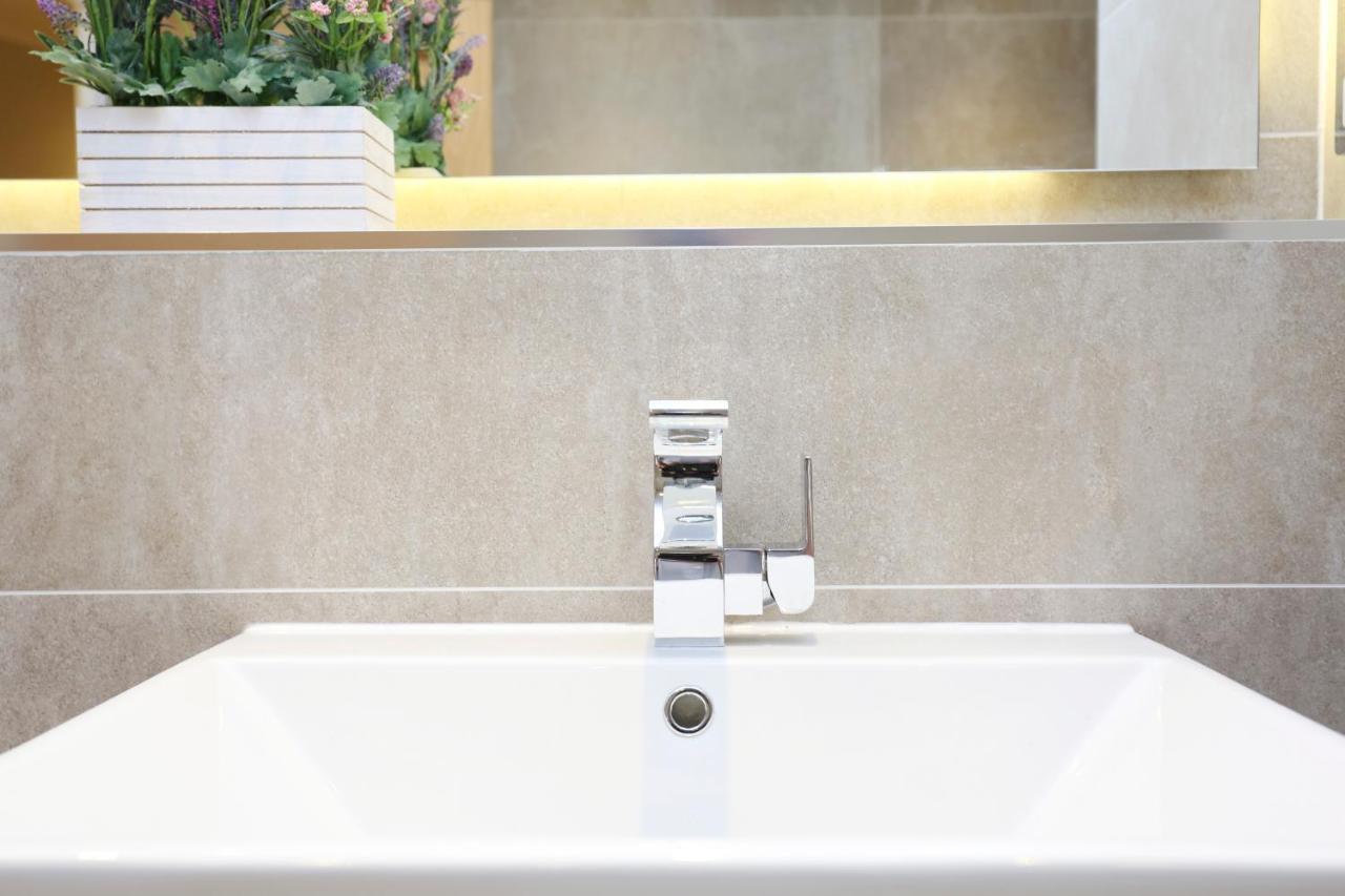 Joivy Elegant Home At The Heart Of The Royal Mile エディンバラ エクステリア 写真