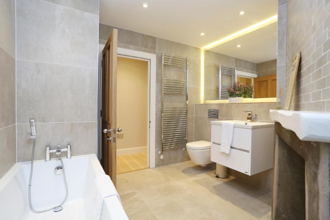 Joivy Elegant Home At The Heart Of The Royal Mile エディンバラ エクステリア 写真