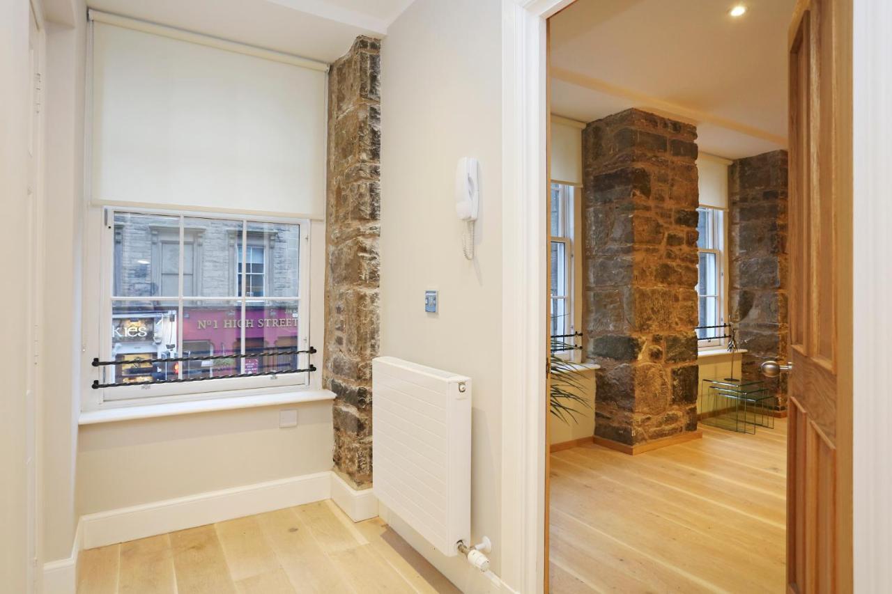 Joivy Elegant Home At The Heart Of The Royal Mile エディンバラ エクステリア 写真