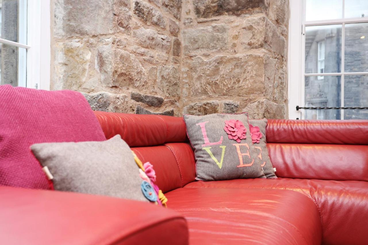 Joivy Elegant Home At The Heart Of The Royal Mile エディンバラ エクステリア 写真