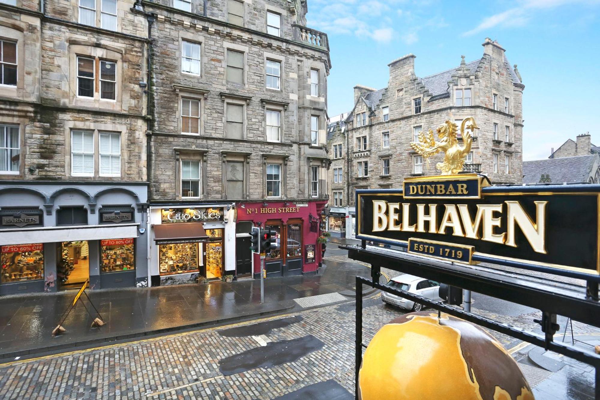 Joivy Elegant Home At The Heart Of The Royal Mile エディンバラ エクステリア 写真