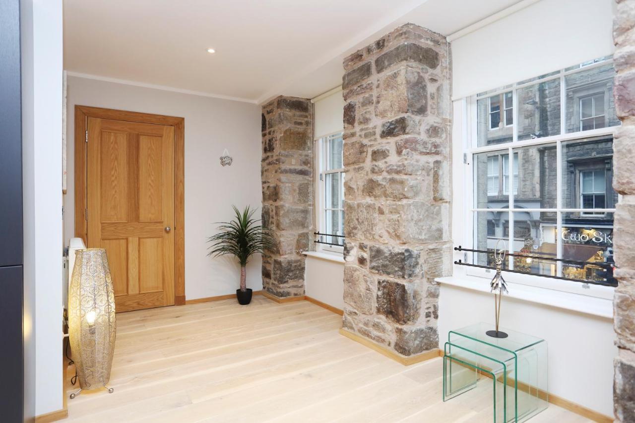 Joivy Elegant Home At The Heart Of The Royal Mile エディンバラ エクステリア 写真