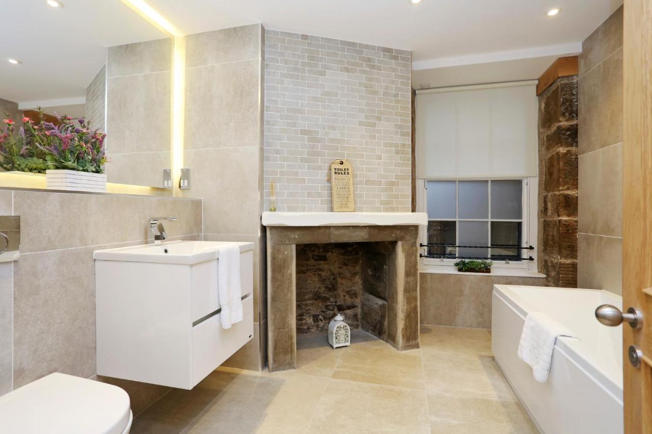 Joivy Elegant Home At The Heart Of The Royal Mile エディンバラ エクステリア 写真